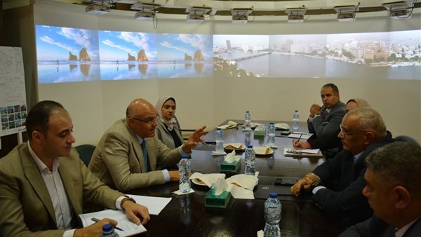 The Governor of Qalyubia discusses with the Head of Cultural Coordination the development of the Charitable Qanater